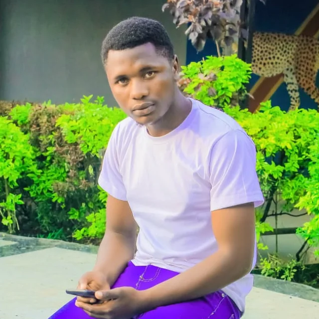 NSABI G, Responsable — Point de service de Petit Masisi